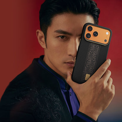 Apple iPhone 17 Pro Kılıf M-safe Şarj Özellikli Raptic Aramid Dual Rise Serisi 24 Ayar Altın Kaplamalı Kapak