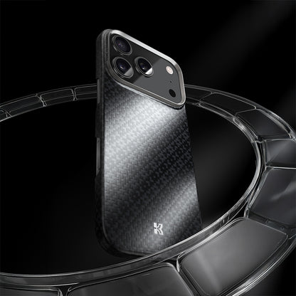 Apple iPhone 17 Pro Max Kılıf M-Safe Şarj Özellikli Benks ArmorAir ArmorGrid Serisi Kevlar Kapak