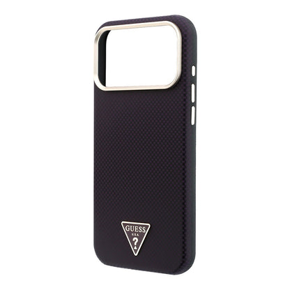 Apple iPhone 18 Pro Max Kılıf Guess Orjinal Lisanslı M-safe Şarj Özellikli PU Metal Üçgen Logolu Karbon Fiber Kevlar Kapak