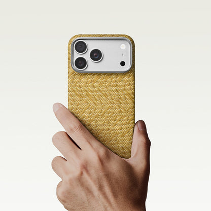 Apple iPhone 18 Pro Max Kılıf M-safe Şarj Özellikli Aramid Karbon Fiber Pitaka Wind Over Wheat Serisi Kapak