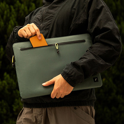 Native Uninon Ultralight Sleeve Serisi Su Geçirmez Ripstop Kumaş 14 inç Macbook Çantası