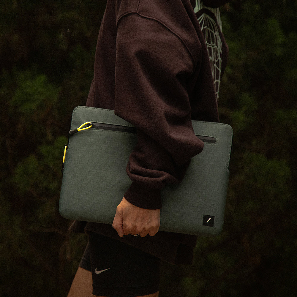 Native Uninon Ultralight Sleeve Serisi Su Geçirmez Ripstop Kumaş 14 inç Macbook Çantası